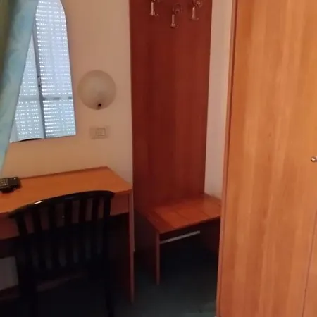 Acerboli فندق 3*