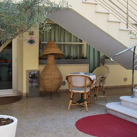 فندق Acerboli ريميني