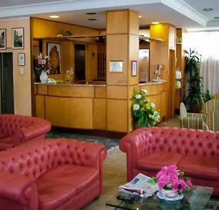 Acerboli 3*